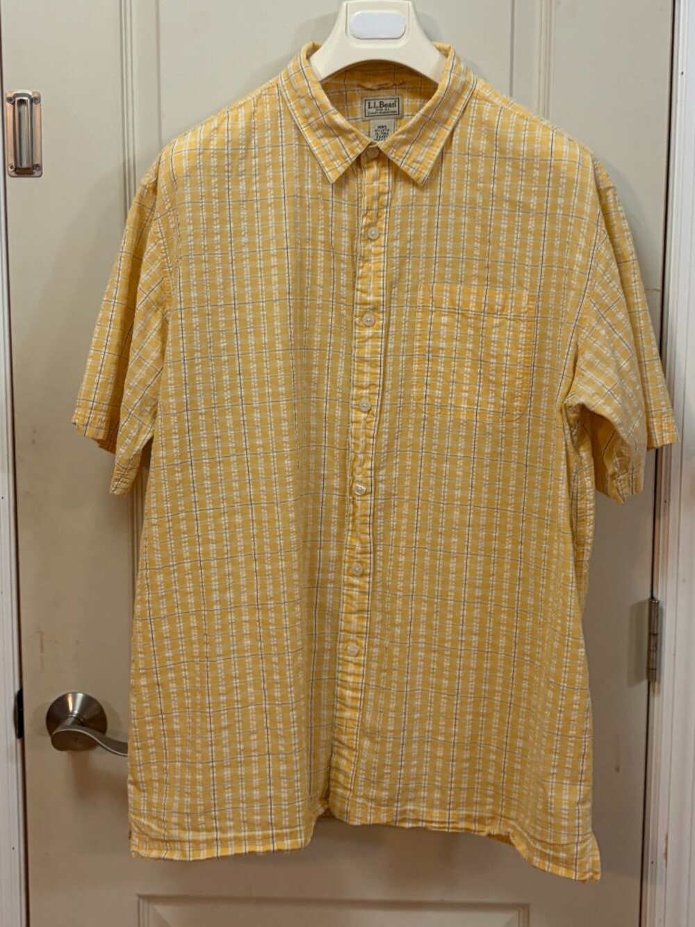 L.L. Bean Men's Size XL 100% Cotton S/S B/D Shirt with Left Pocket. Yellow Plaid